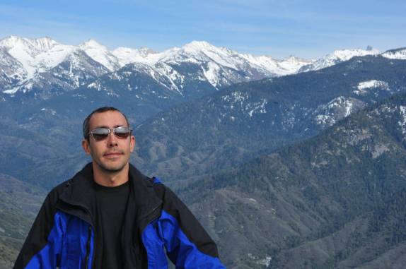 Magnífica paisagem no alto da Moro Rock, no Sequoia National Park, na Califórnia - EUA